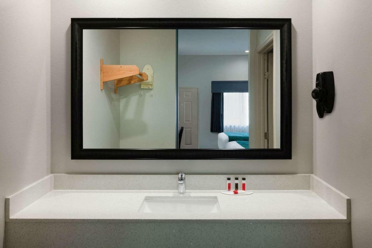 Americas Best Value Inn Houston Willowbrook Zewnętrze zdjęcie